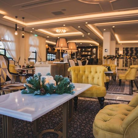 Kyniska Palace Conference & Spa ミストラ エクステリア 写真