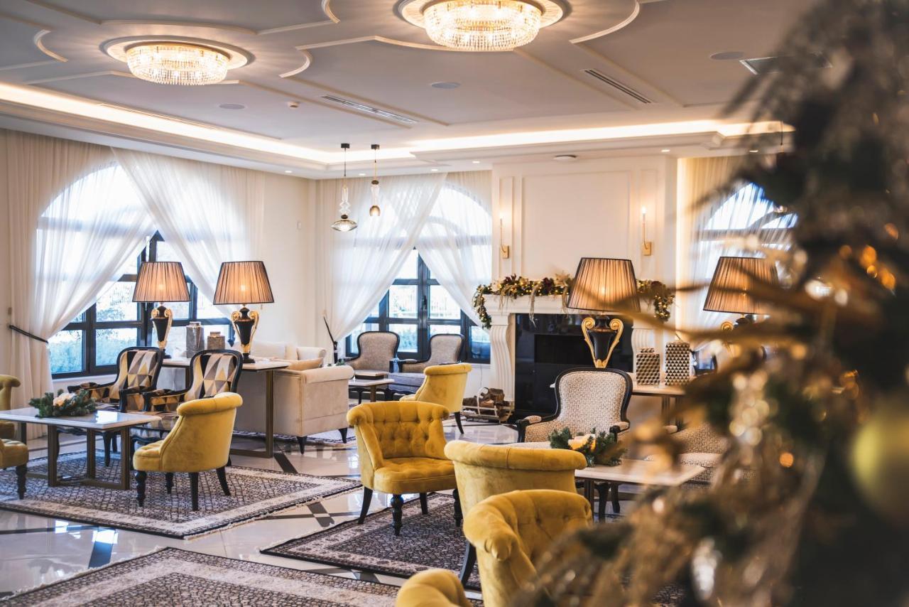 Kyniska Palace Conference & Spa ミストラ エクステリア 写真