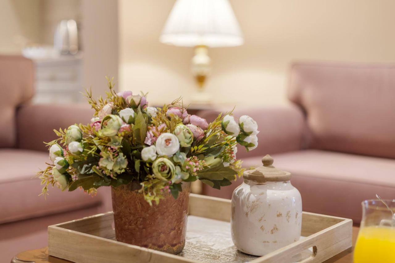 Kyniska Palace Conference & Spa ミストラ エクステリア 写真