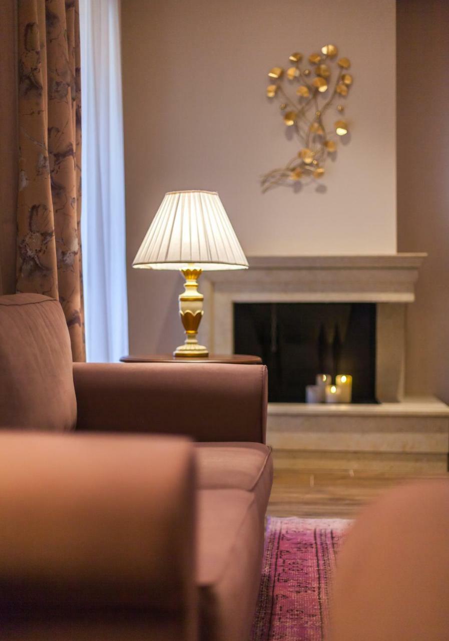 Kyniska Palace Conference & Spa ミストラ エクステリア 写真