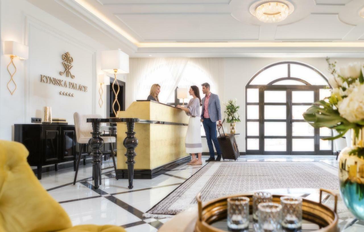 Kyniska Palace Conference & Spa ミストラ エクステリア 写真